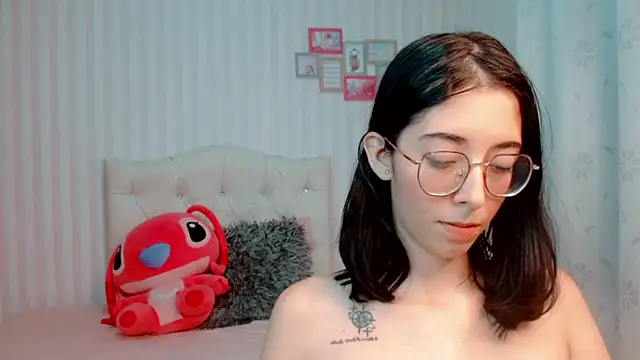 Snapshot of brooklove_doll chatting on January 21, 2025, 5:05 am brooklove doll online show from January 21, 2025, 5:05 am