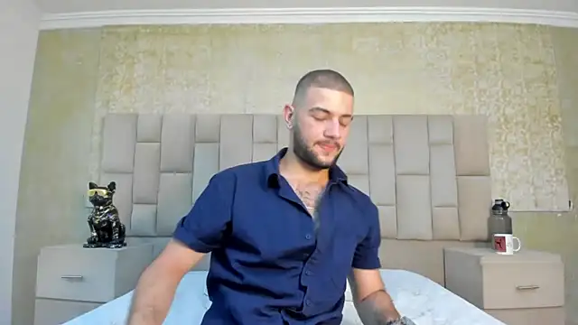 MaximusDick1  online show from November 21, 2025, 4:00 am