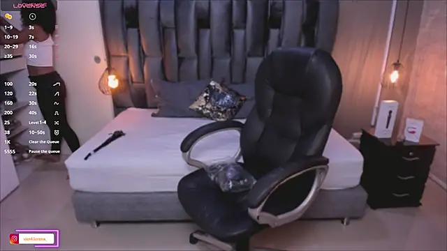 Lorena Vieira  online show from January 17, 2025, 8:00 pm