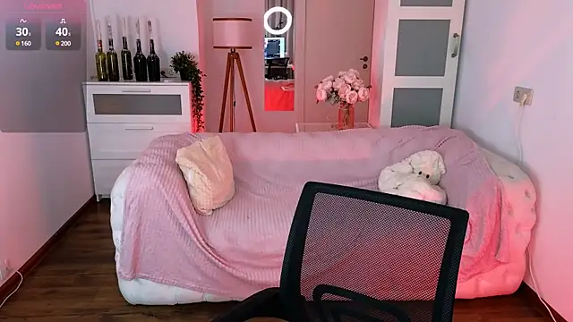 mei honey  online show from December 25, 2024, 5:37 am