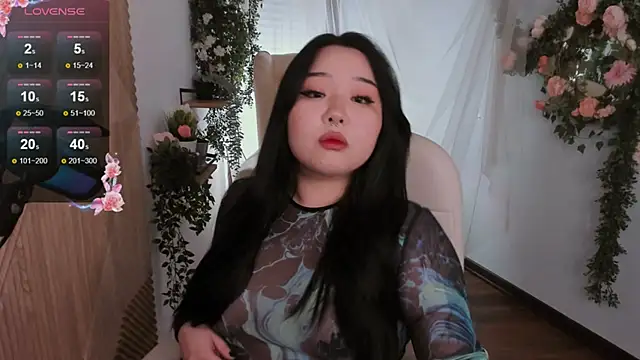 mei honey  online show from March 5, 2025, 2:45 pm