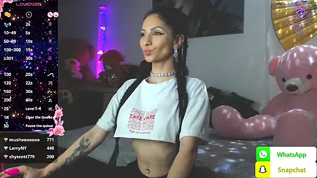 EvelynAisha online show from February 1, 2025, 7:13 pm