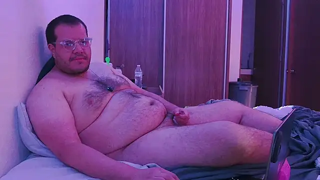 Snapshot of bearcloudcomputa chatting on November 14, 2025, 8:02 am bearcloudcomputa online show from November 14, 2025, 8:02 am