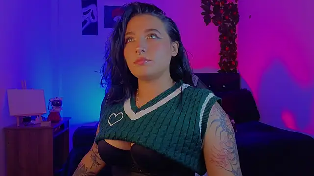 Pauilina online show from March 25, 2026, 8:37 pm