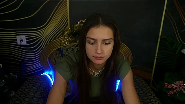 ValeryRoyale online show from December 15, 2024, 9:45 am