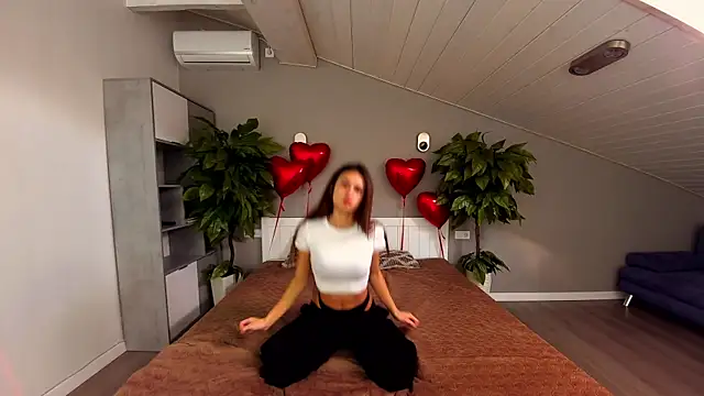 ValeryRoyale online show from February 18, 2025, 11:22 am