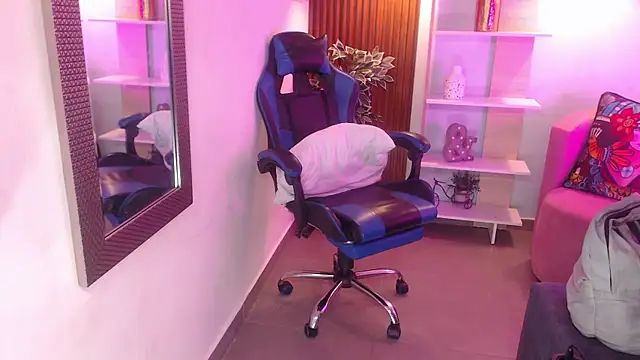 Dalila Sky online show from September 26, 2025, 6:01 pm