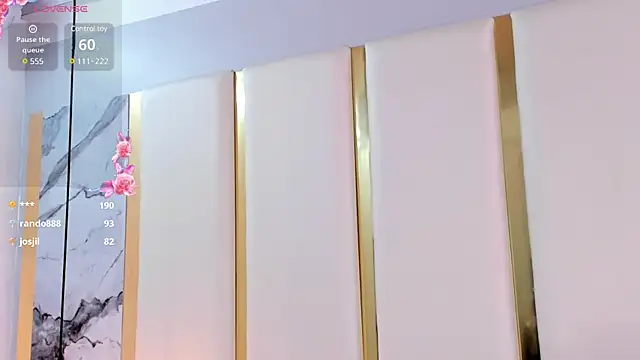 SalommeFlores online show from February 15, 2025, 3:42 am