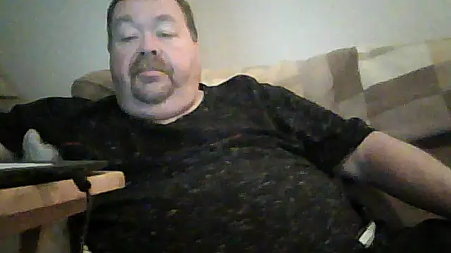 Snapshot of hitman_35 chatting on May 11, 2026, 5:02 am hitman 35 online show from May 11, 2026, 5:02 am