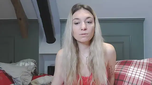 Snapshot of carlaaa chatting on December 19, 2024, 9:38 pm carlaaa online show from December 19, 2024, 9:38 pm