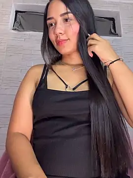  Luana online show from June 19, 2026, 1:54 am
