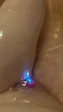 luisa1 online show from April 4, 2026, 6:38 pm