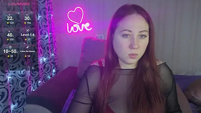 KellyCrystall online show from December 19, 2025, 8:32 am