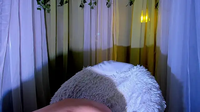 Lioneass online show from December 15, 2024, 12:06 pm