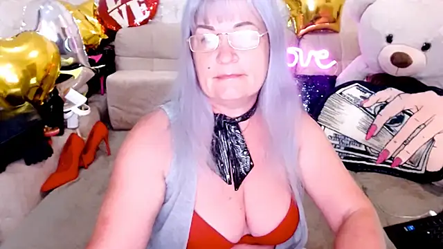 Snapshot of SiberiabBerry chatting on June 7, 2026, 1:43 am SiberiabBerry online show from June 7, 2026, 1:43 am