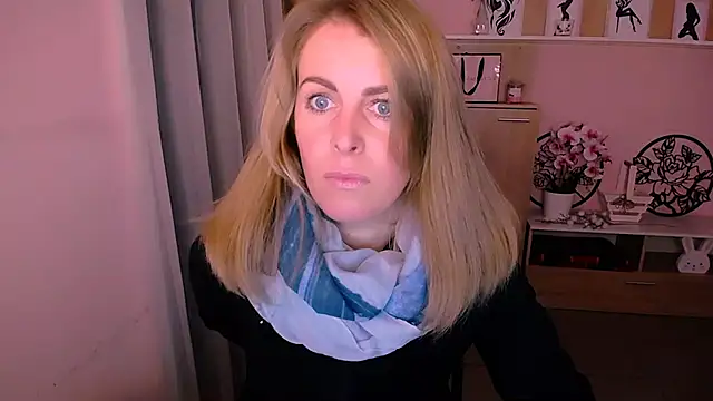 Hot Milady online show from December 5, 2024, 7:38 am