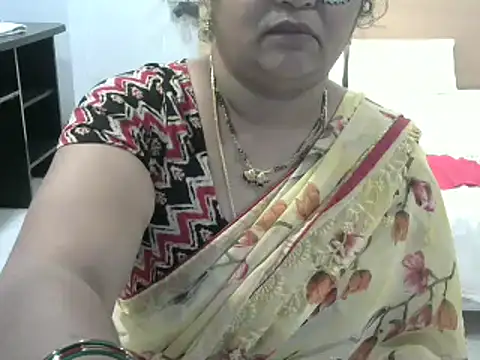 Snapshot of Naughty_Nityaa chatting on January 7, 2025, 11:05 am Naughty Nityaa online show from January 7, 2025, 11:05 am
