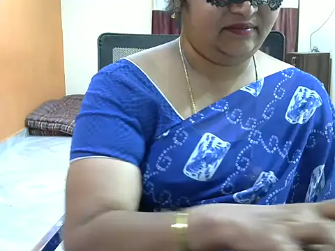 Snapshot of Naughty_Nityaa chatting on February 10, 2025, 3:21 pm Naughty Nityaa online show from February 10, 2025, 3:21 pm