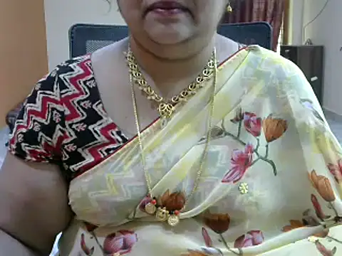 Snapshot of Naughty_Nityaa chatting on February 11, 2025, 6:51 am Naughty Nityaa online show from February 11, 2025, 6:51 am