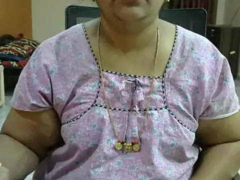 Snapshot of Naughty_Nityaa chatting on February 23, 2025, 12:08 am Naughty Nityaa online show from February 23, 2025, 12:08 am