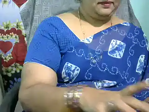 Snapshot of Naughty_Nityaa chatting on March 16, 2025, 6:34 pm Naughty Nityaa online show from March 16, 2025, 6:34 pm