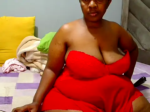 Hips2seyy86 online show from November 8, 2025, 7:23 pm
