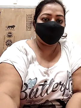 zeepe19 online show from September 9, 2025, 5:23 pm