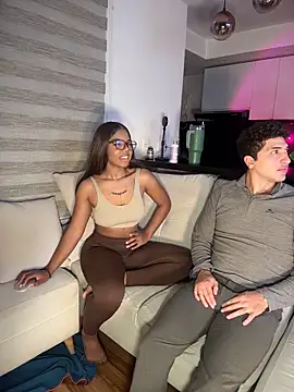 tiana nave online show from April 19, 2026, 2:44 am