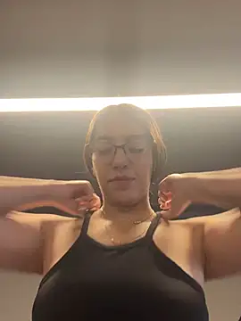 StaceyJones1 online show from March 13, 2025, 9:48 pm