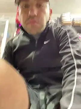 JuanZapata33 online show from March 11, 2025, 11:48 pm