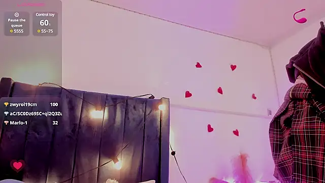 CamiloDoumit online show from March 10, 2025, 6:23 pm