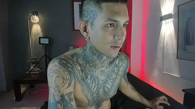 Travistanner 28 online show from January 17, 2026, 8:45 pm