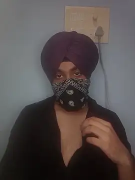 Snapshot of weeif chatting on May 19, 2026, 5:41 pm weeif online show from May 19, 2026, 5:41 pm