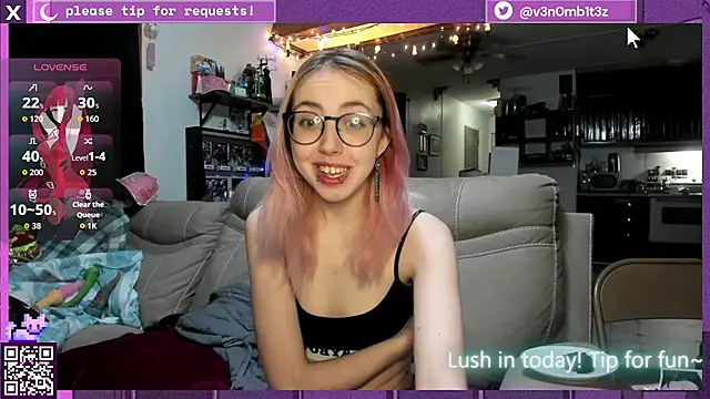 v3n0mb1t3z online show from November 30, 2025, 1:31 am