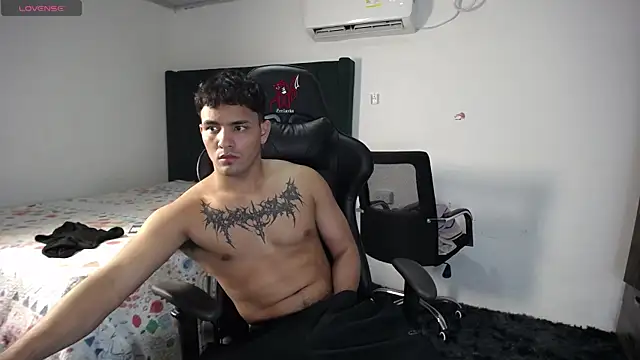 man dur07 online show from January 7, 2025, 12:45 am