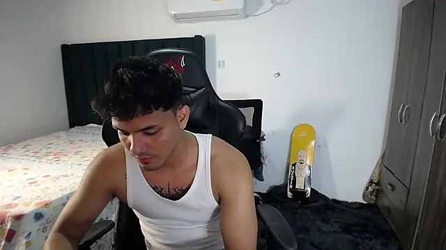 man dur07 online show from March 16, 2025, 12:01 am