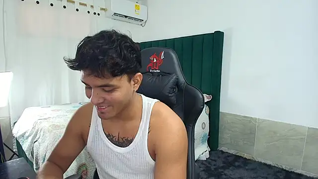 man dur07 online show from September 26, 2025, 8:35 pm