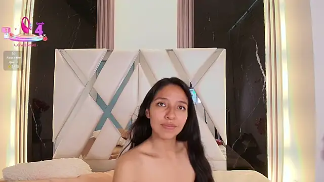 Valery wang online show from March 12, 2025, 6:11 pm