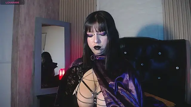 kittyhouse hs online show from December 20, 2024, 10:32 pm