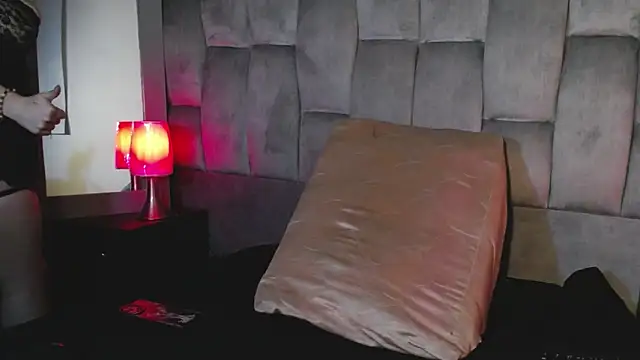 kittyhouse hs online show from February 12, 2025, 3:07 am