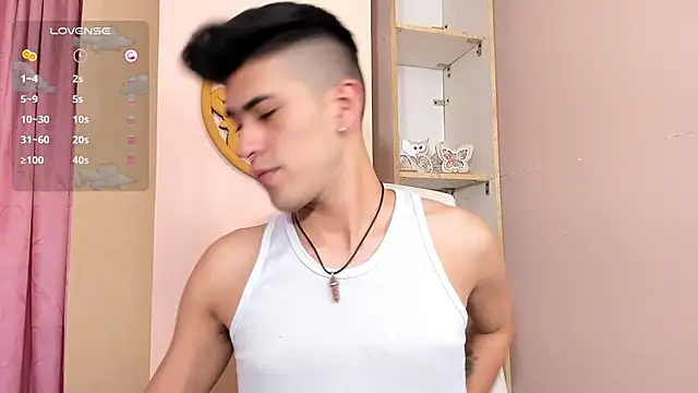 Snapshot of Ryan_Clark_ chatting on December 4, 2024, 7:45 pm Ryan Clark online show from December 4, 2024, 7:45 pm