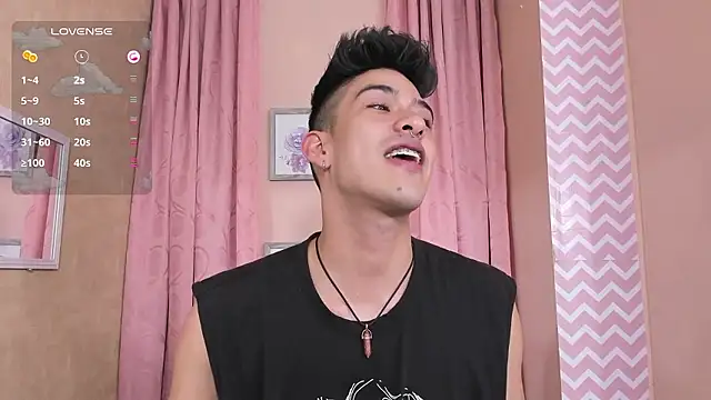 Snapshot of Ryan_Clark_ chatting on December 6, 2024, 8:18 pm Ryan Clark online show from December 6, 2024, 8:18 pm