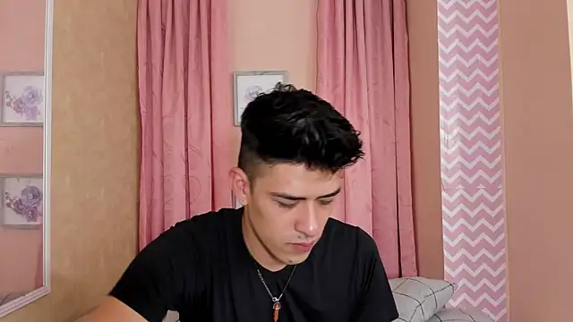 Snapshot of Ryan_Clark_ chatting on December 21, 2024, 5:51 pm Ryan Clark online show from December 21, 2024, 5:51 pm