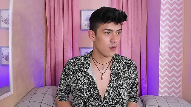 Snapshot of Ryan_Clark_ chatting on December 29, 2024, 8:48 pm Ryan Clark online show from December 29, 2024, 8:48 pm