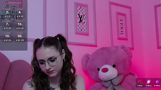 Abby  White online show from March 3, 2025, 8:21 pm