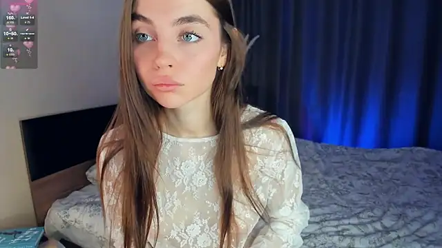 MaryJacksoon online show from February 22, 2025, 7:34 am