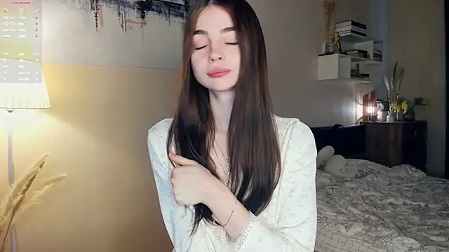 MaryJacksoon online show from February 15, 2026, 7:38 am