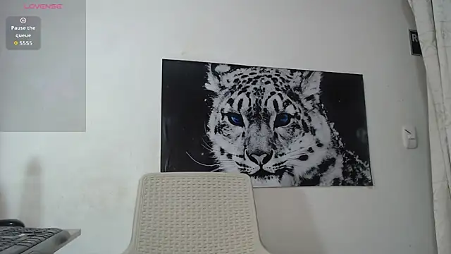 anita s3x online show from October 2, 2025, 1:40 pm