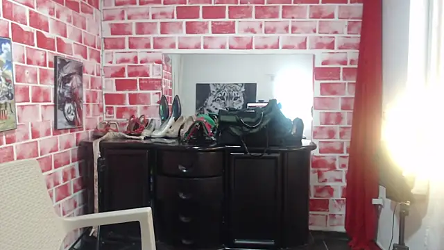 anita s3x online show from December 19, 2025, 11:50 am