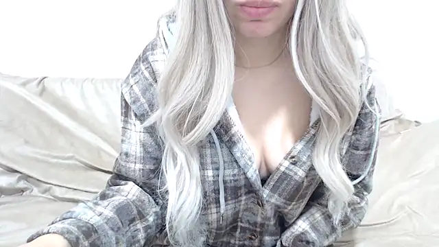  kitty Rose  online show from January 12, 2026, 3:23 am